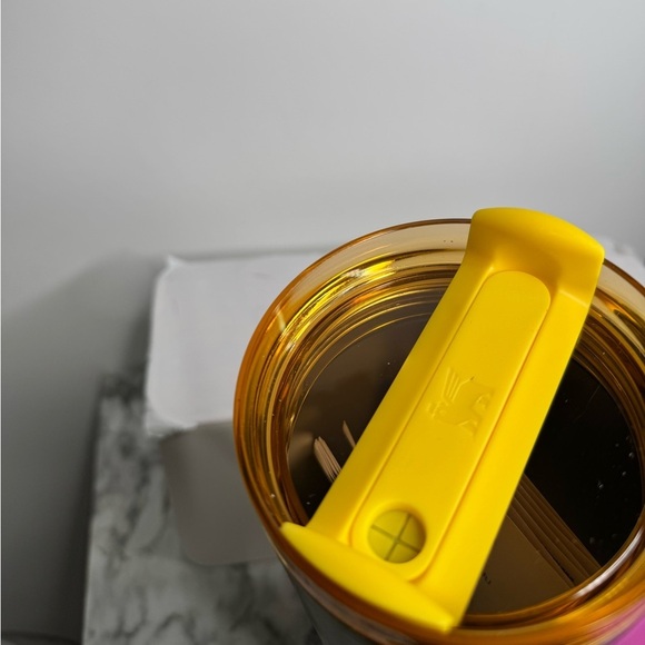 STARBUCK X STANLEY Limited edition Summer 2024 - 40 oz Tumbler Purple Gold - Picture 9 of 12